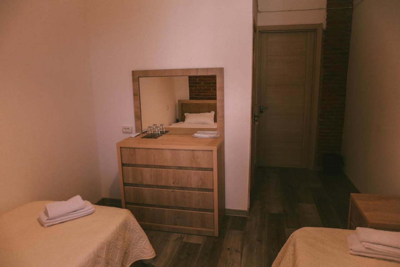 Old Chache House Hotel Telavi Ngoại thất bức ảnh